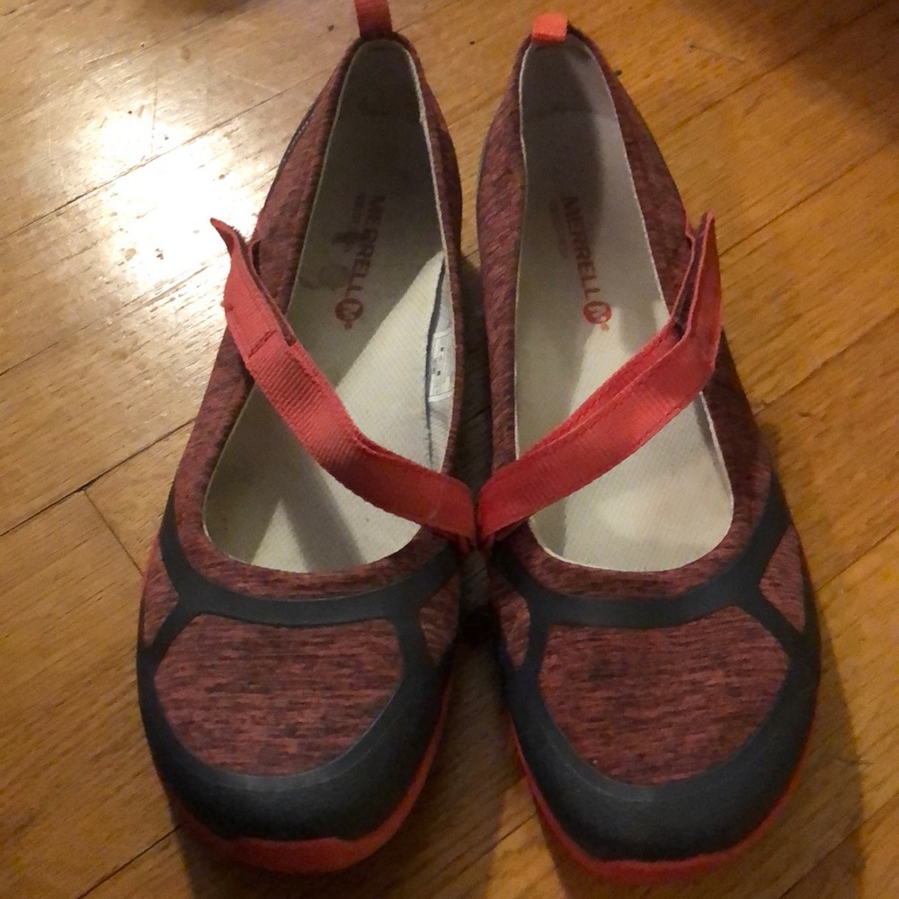 Merrell slides sz8.5